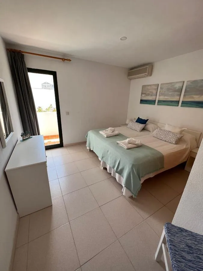 Apartamentos Es Dolc Colonia de Sant Jordi 0*,